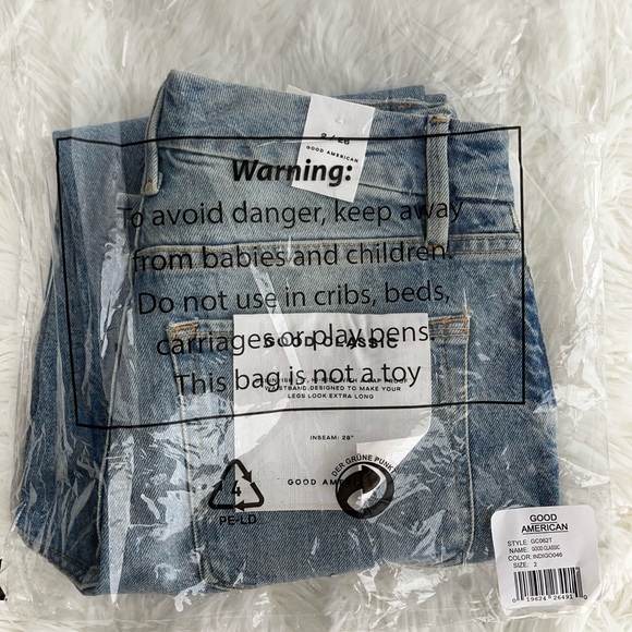 Good American Good Classic High Rise Distressed Slim- Straight Jeans, Size: 2 - Picture 9 of 9